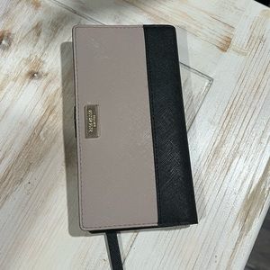 Kate spade wallet.